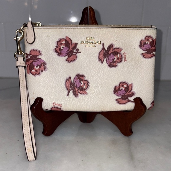 Coach Floral Cross Grain Leather Wristlet Wallet - Picture 1 of 13